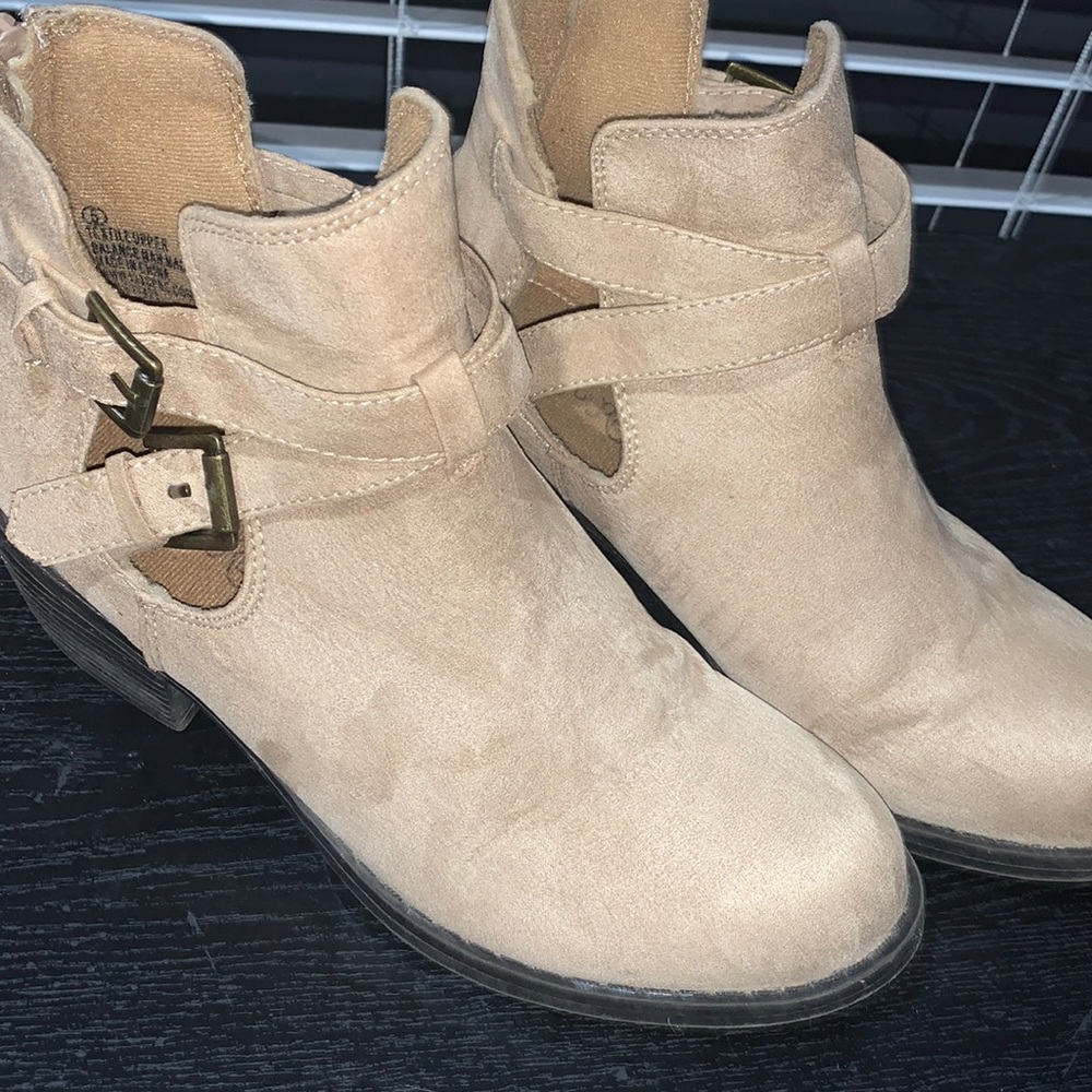 Cynthia Rowley booties